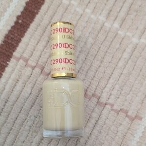 DC Shine Nail Polish - Subtle Cream